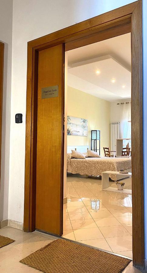 Angelina Suite B&B - Sorrento Centro Exterior foto