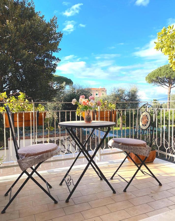 Angelina Suite B&B - Sorrento Centro Exterior foto